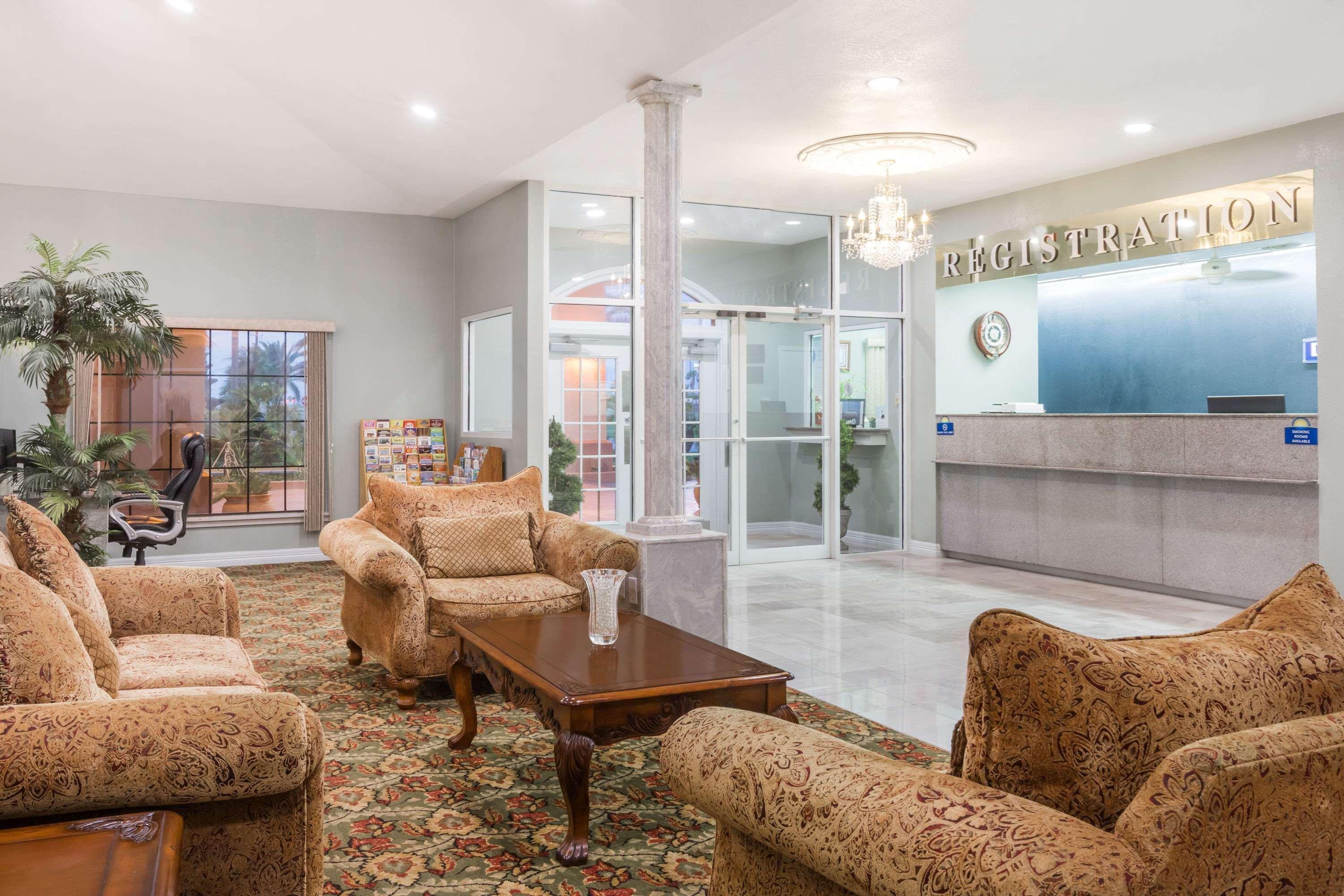 Days Inn By Wyndham Portland/Corpus Christi Екстериор снимка