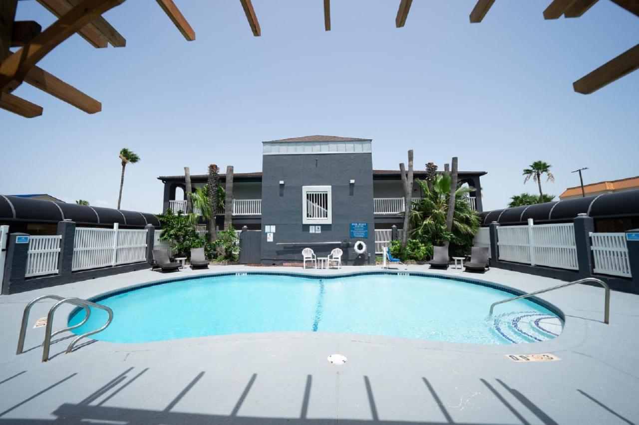 Days Inn By Wyndham Portland/Corpus Christi Екстериор снимка