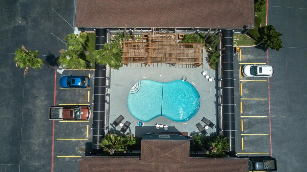 Days Inn By Wyndham Portland/Corpus Christi Екстериор снимка